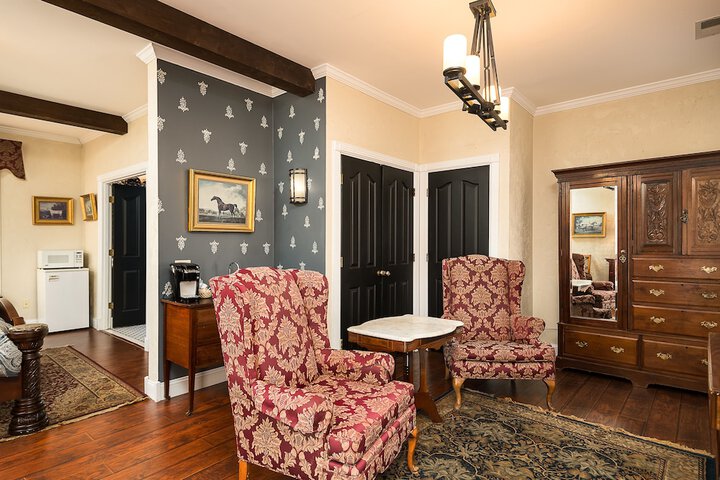 Room 51 of 62