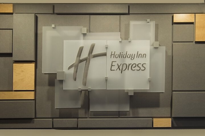 Hotel 2 of 43
