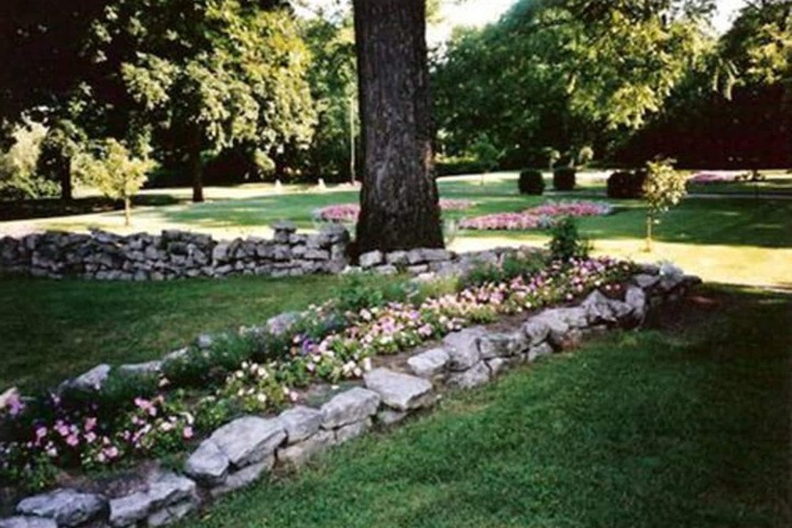 Montague Inn
