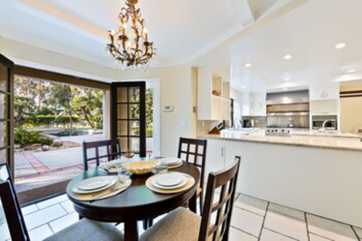 5BDRM Villa Via Mil Cumbres