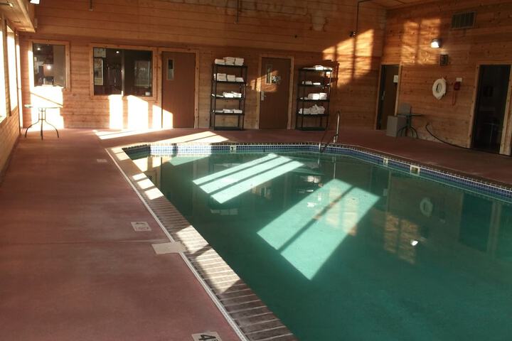 Pool 6 of 38