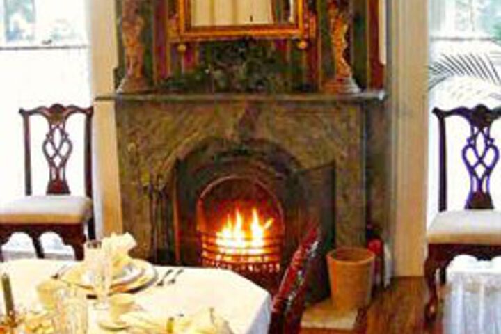 Pinehill Inn