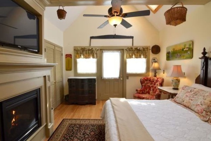 Room 47 of 130