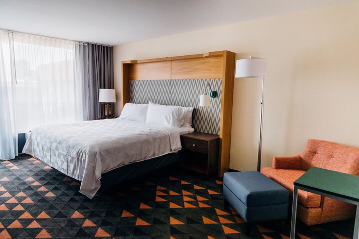 Room 20 of 37