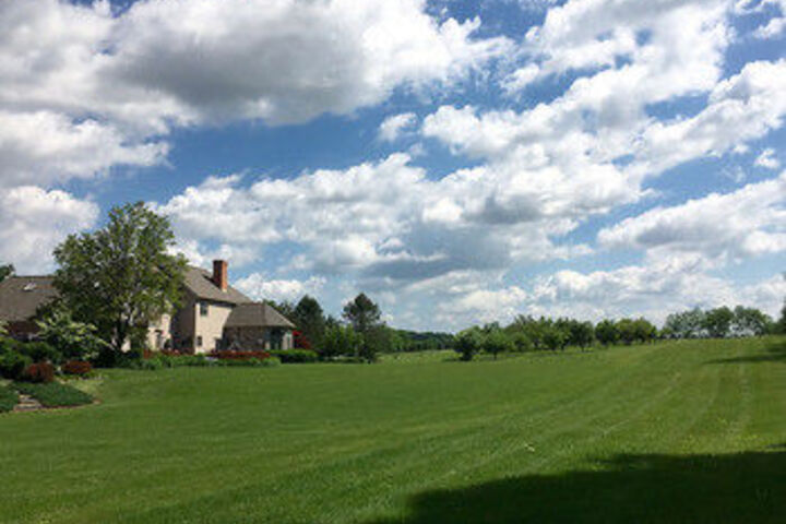 Earlystown Manor Bed & Breakfast