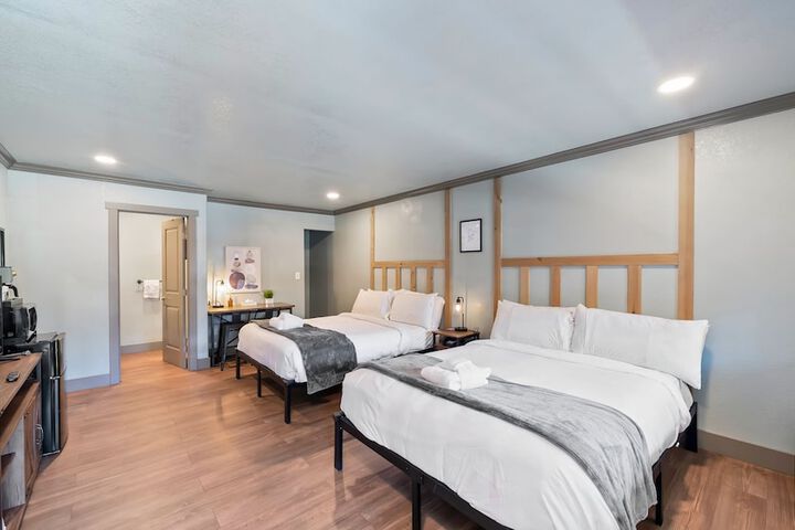 Room 10 of 35