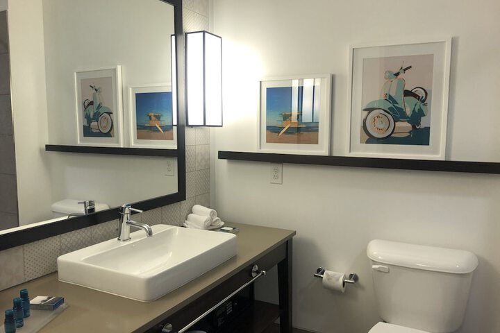 Room 15 of 71