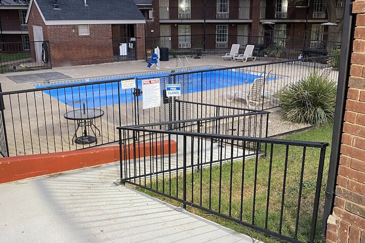 Pool 6 of 50