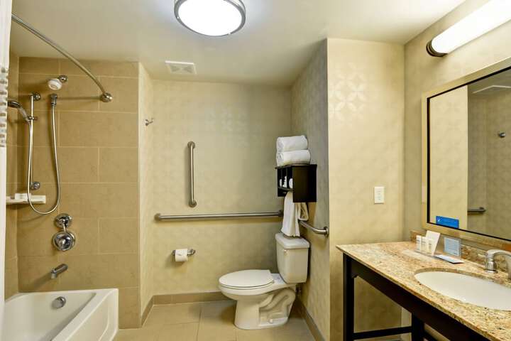 Room 10 of 46