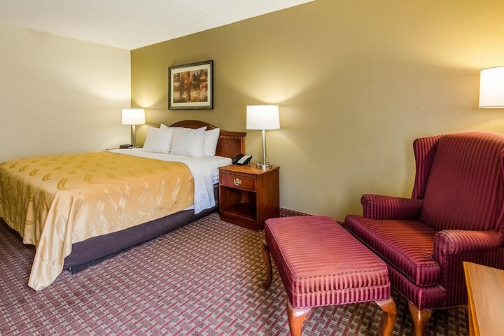 Room 44 of 49