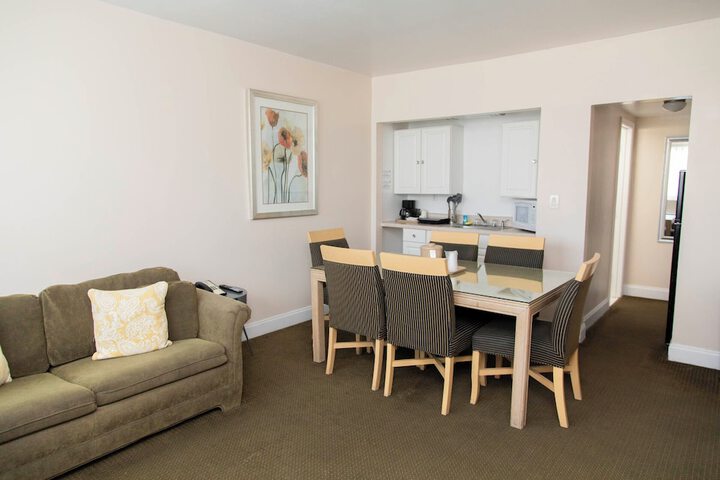Room 54 of 130
