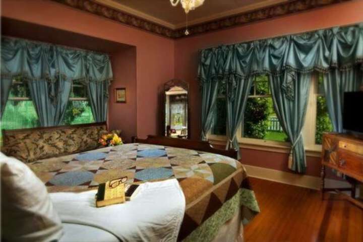 The Carriage House B & B