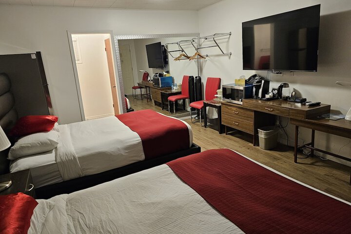 Room 26 of 33