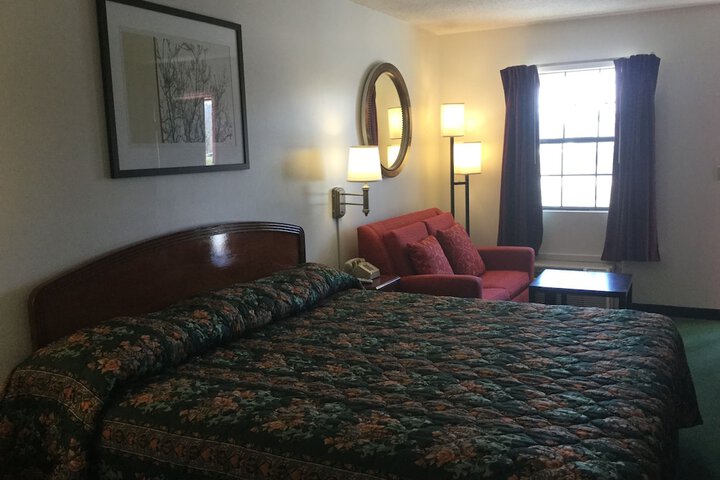 Room 8 of 20