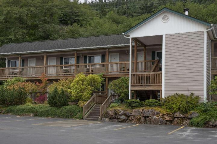 The Ketch Inn