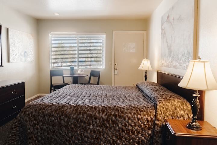 Room 28 of 51