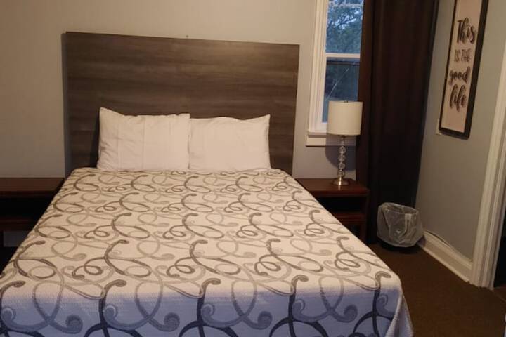 Room 7 of 20