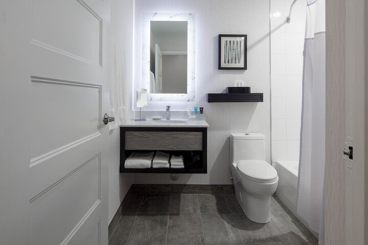 Crowne Plaza Moncton-Downtown by IHG