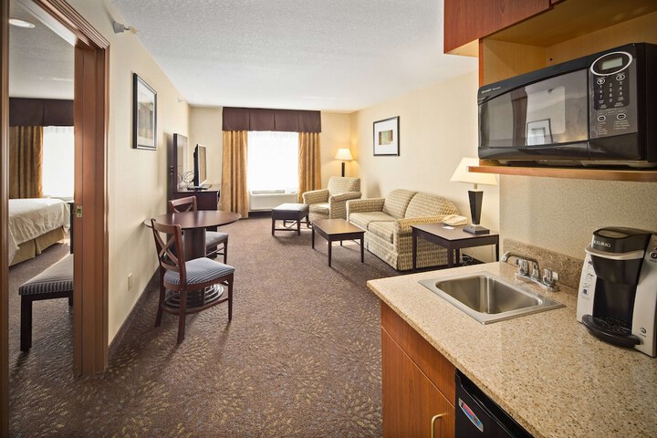 AmericInn by Wyndham Hill City Mt. Rushmore