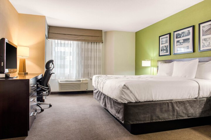 Room 22 of 59