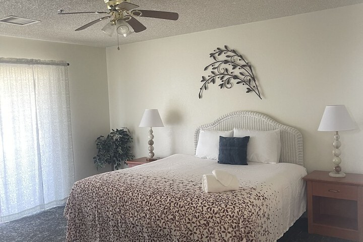 Room 62 of 143