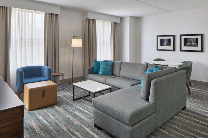 Hampton Inn & Suites Saratoga Springs Downtown
