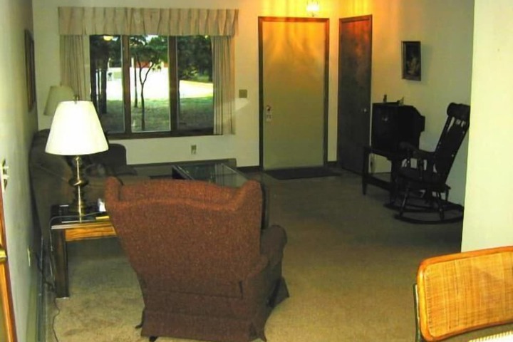 Room 68 of 95