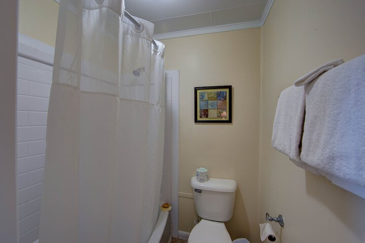 Room 293 of 309