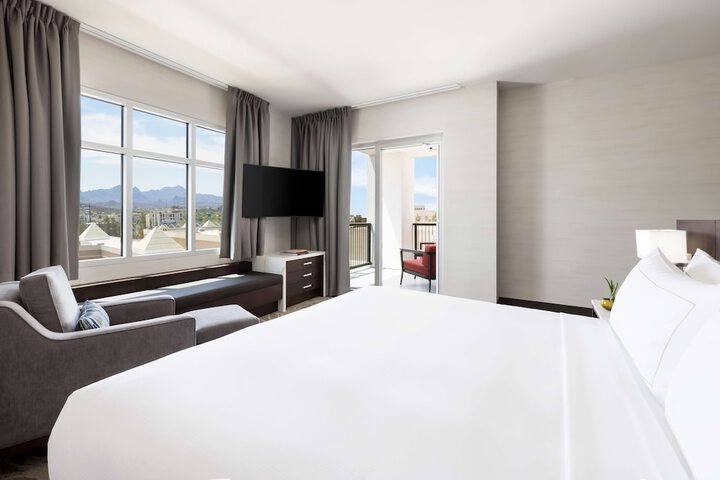 Room 45 of 106