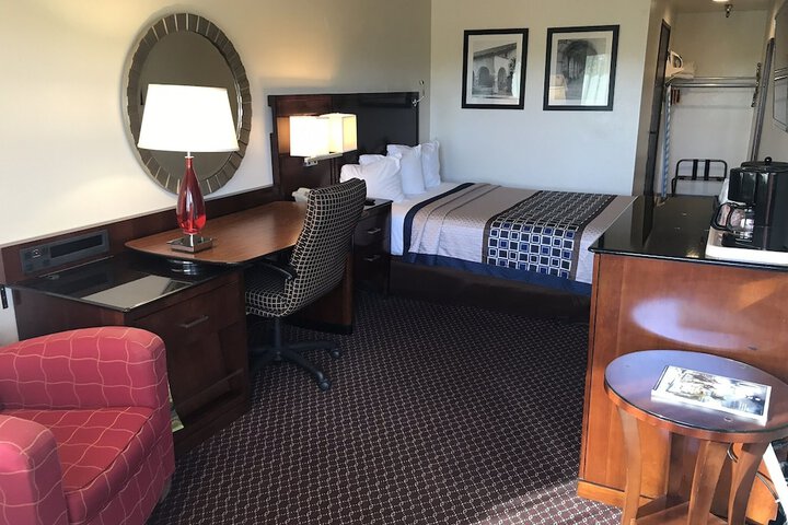 Room 20 of 34