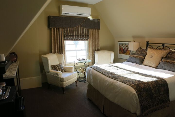 The Woodview Inn
