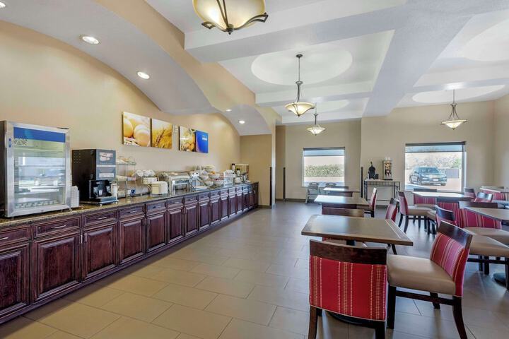 Comfort Suites Benbrook - Fort Worth Southwest
