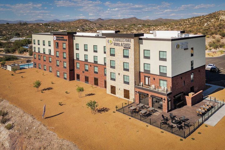 Hotel 6 of 99