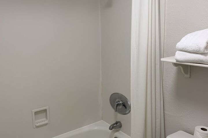 Room 20 of 37