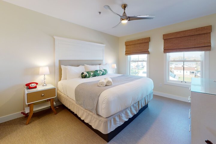 Room 60 of 80