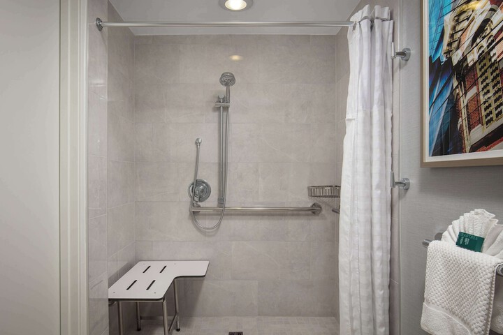 Room 26 of 49