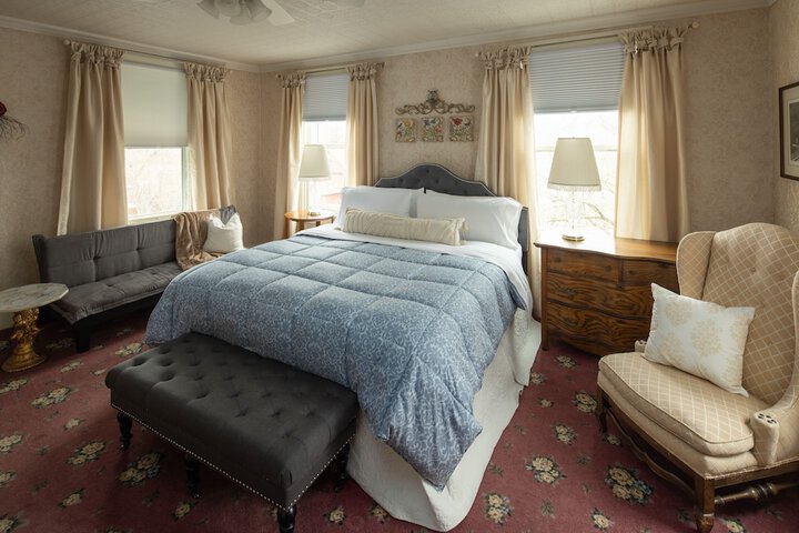 Room 15 of 19