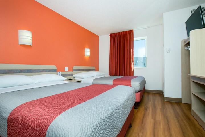 Room 20 of 38