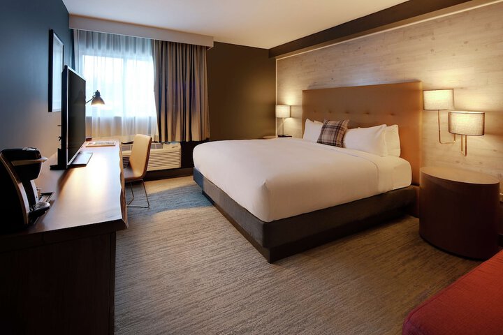 Highline Vail - a DoubleTree by Hilton