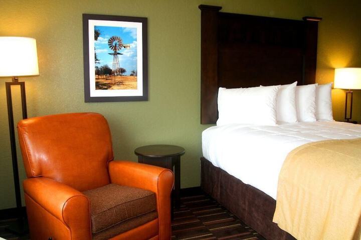 Room 18 of 29