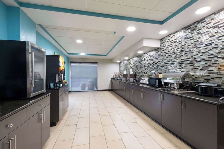 La Quinta Inn & Suites by Wyndham Sevierville / Kodak