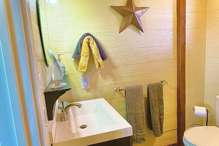 Room 163 of 292