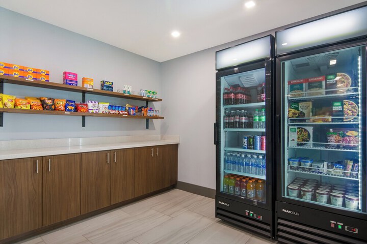 Holiday Inn Express & Suites Springdale Fayetteville Area by IHG