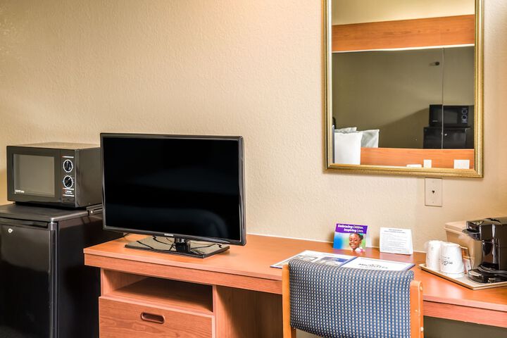 Room 21 of 50