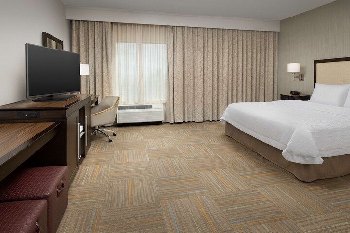 Room 25 of 32