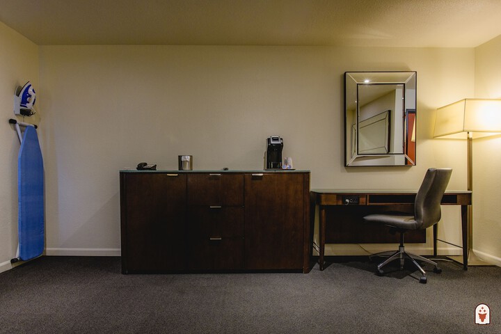 Room 43 of 110