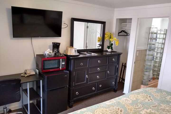 Room 34 of 42
