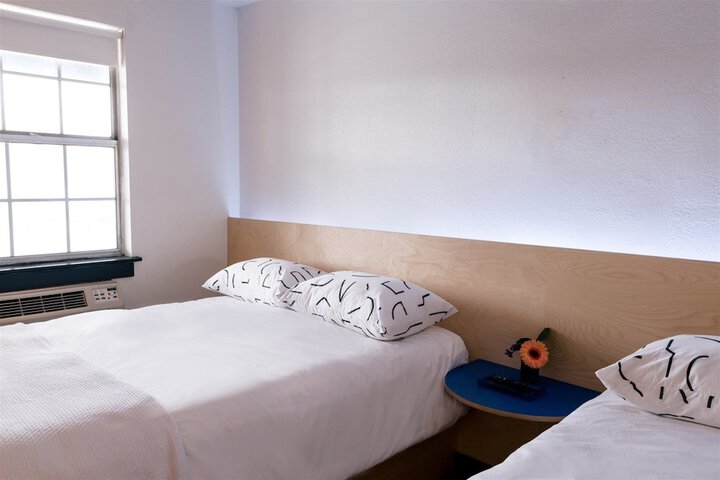 Room 30 of 35
