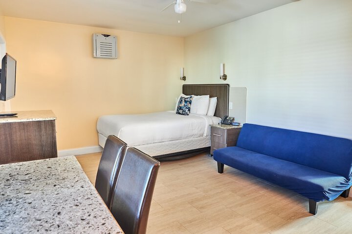 Room 22 of 60