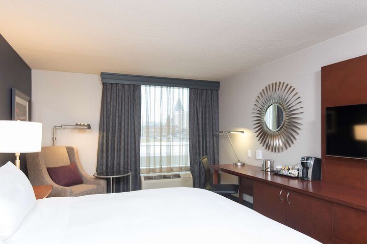 DoubleTree by Hilton Schenectady Downtown